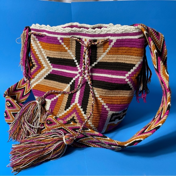 Wayuu Mochila handmade, Patterns & Colorful Bohemian,Boho Crochet Crossbody Bag - Picture 9 of 10